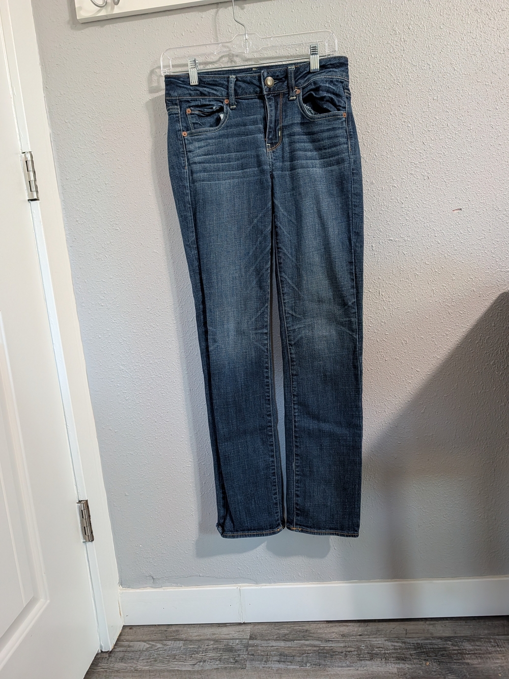 American Eagle Outfitters Dark Wash Straight-Leg Jeans